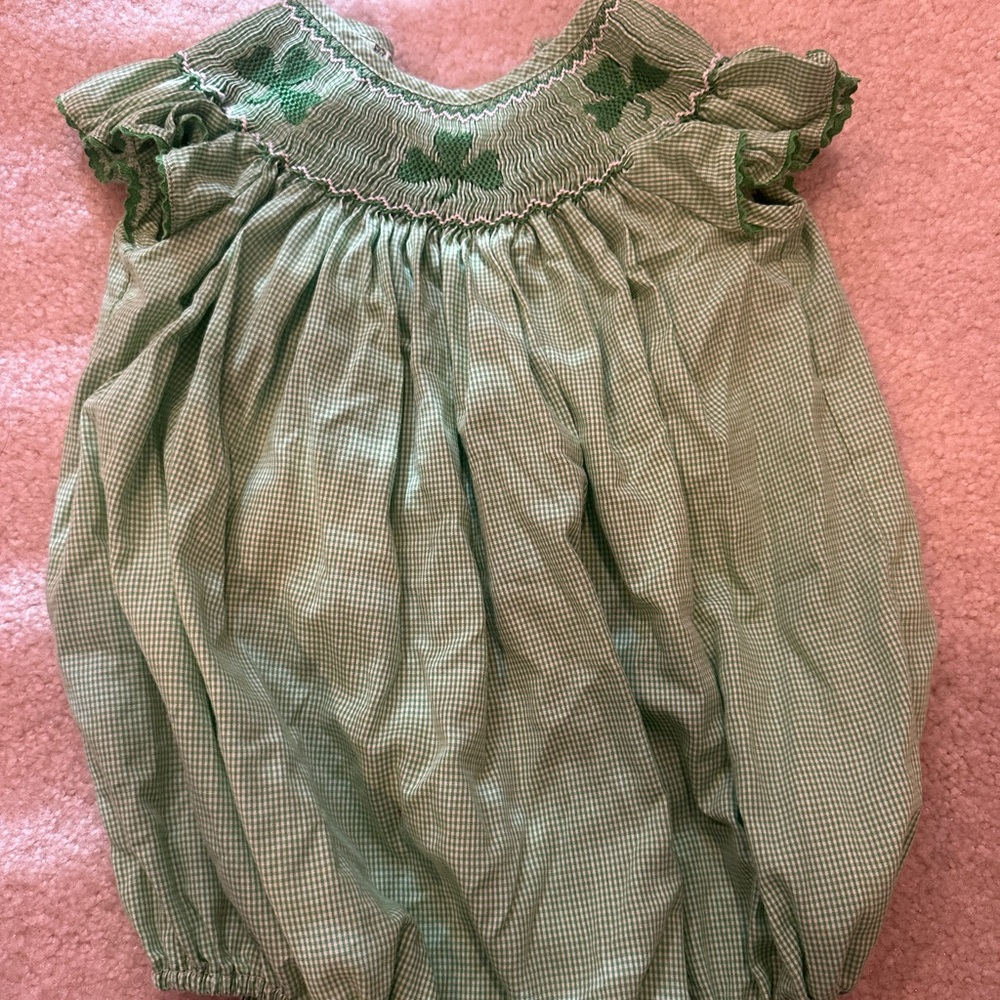 Velani Classics Green Shamrock Bubble